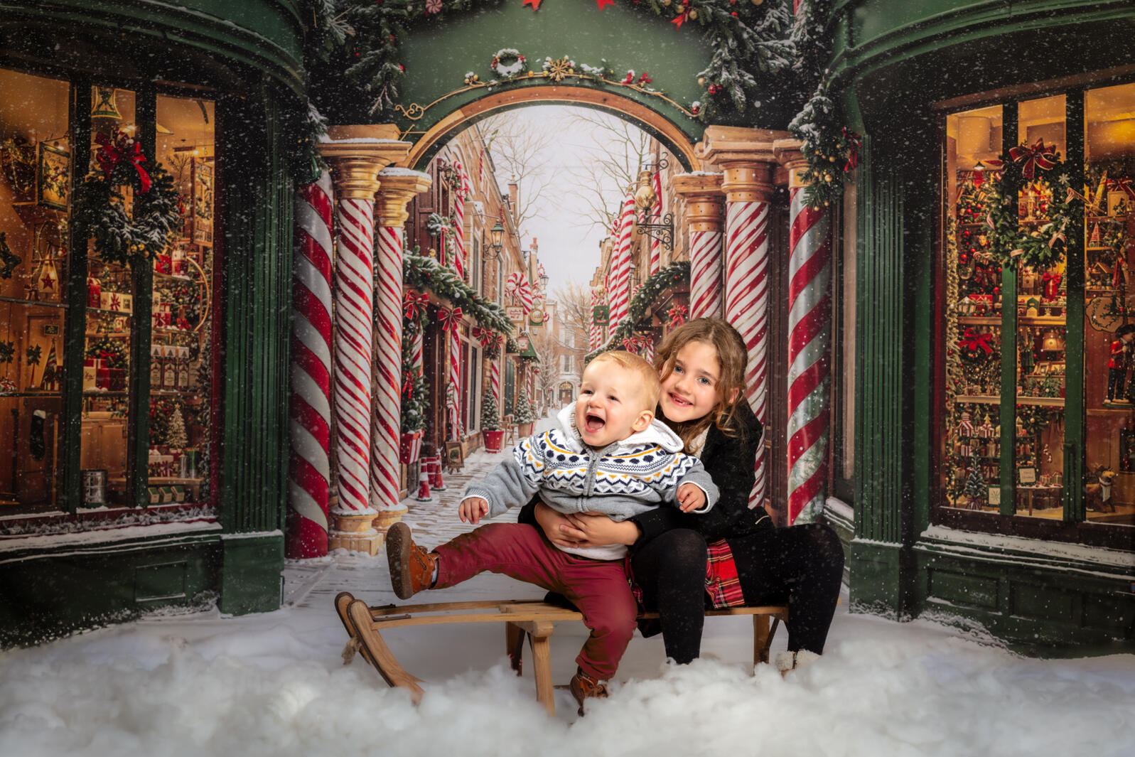 Mini séance Noel studio photo 2023 décor enfant bébé famille